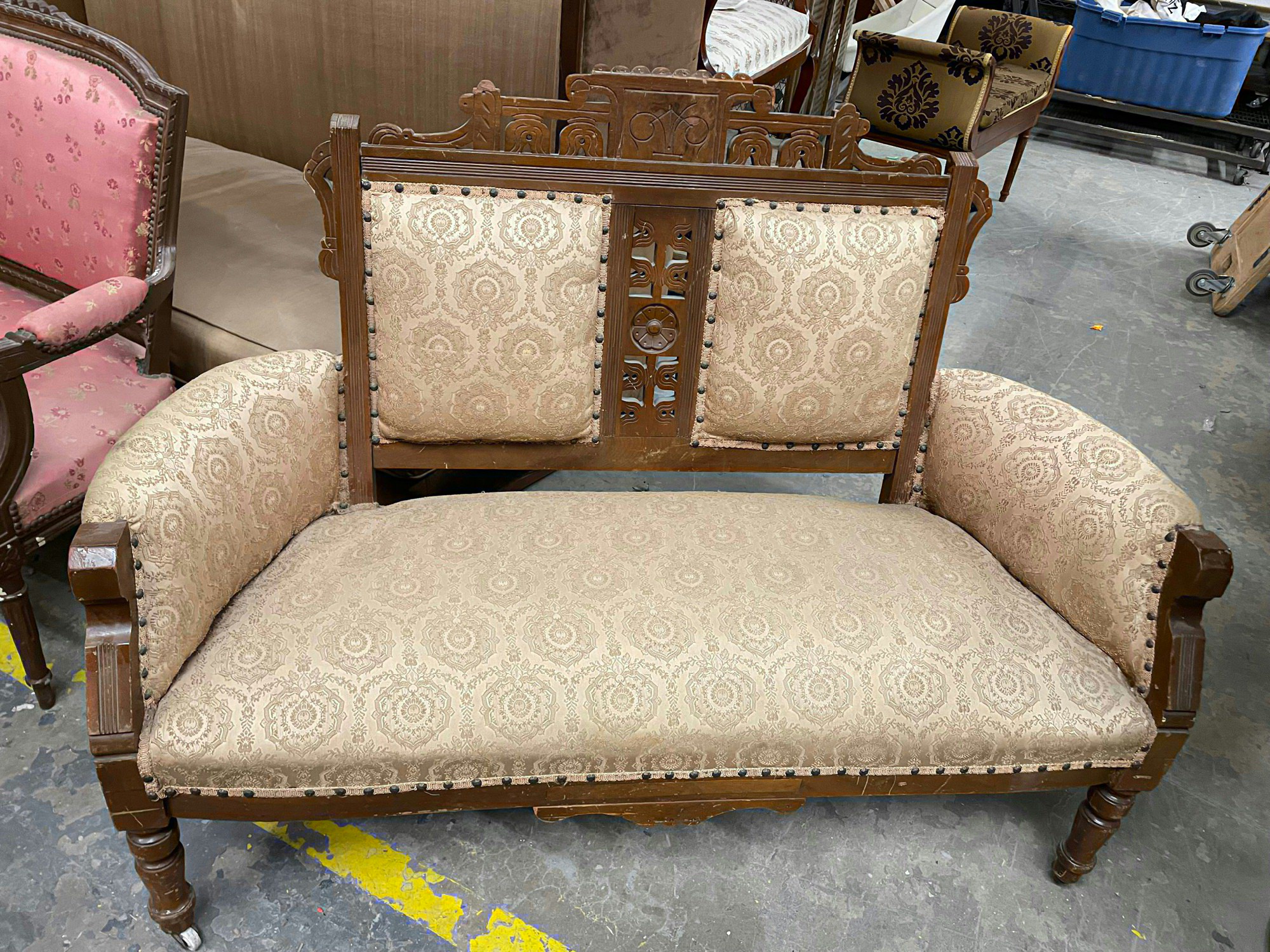 Furnishings, Victorian Settee With Grommetted Details, Cream, Natural Wood