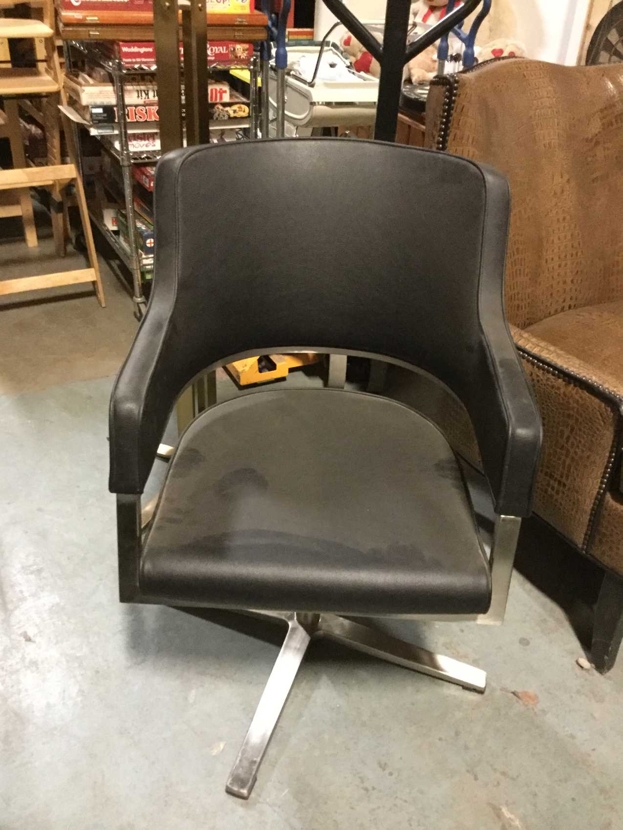 Furnishings, 20.5"W, 23"D, 35"H, Black, Silver, Leather, Metal