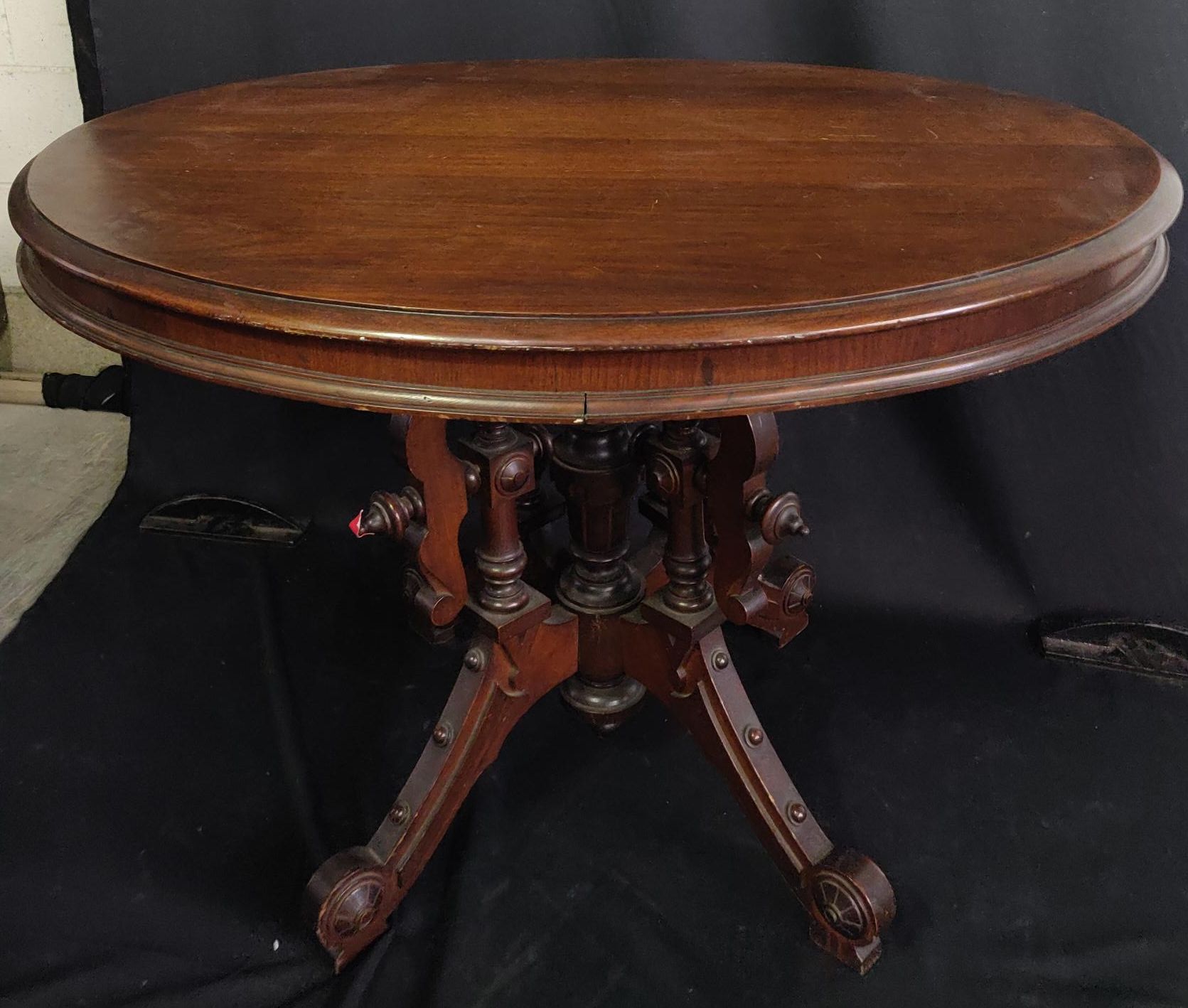 Furnishings, (LS) Round Wooden Table, 39"Dia, 28"H, Mid Tone Wood, Wood