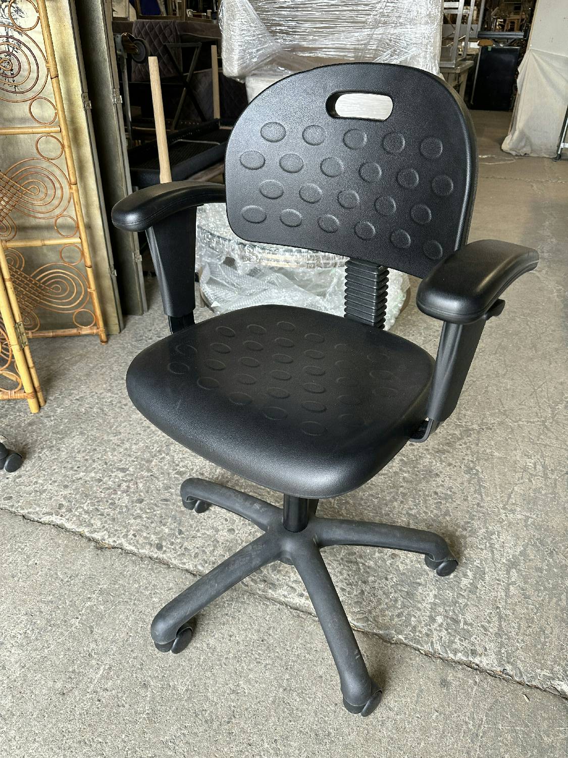 Furnishings, Uline Task Chair, Black