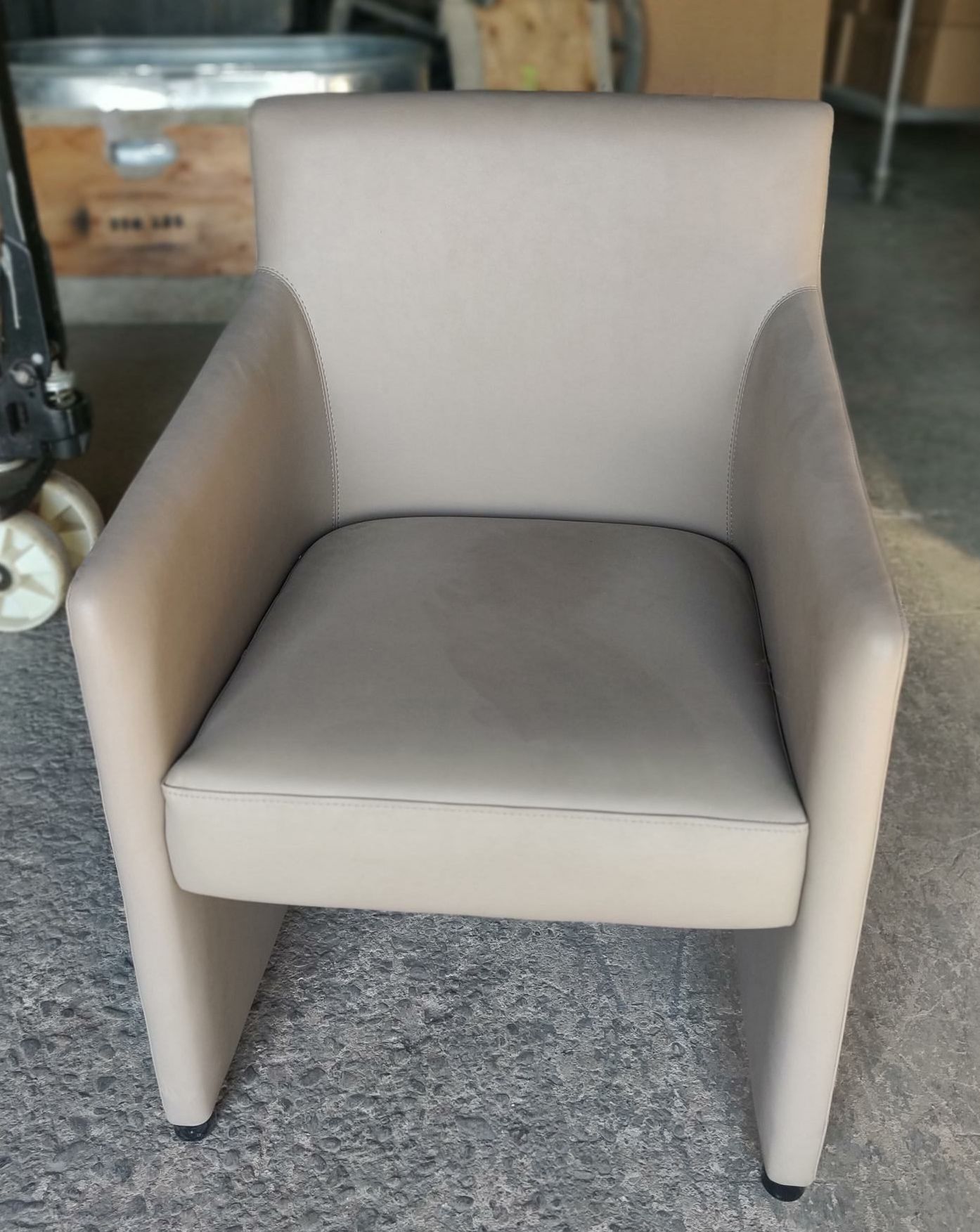 Furnishings, Grey Lawson, 22, 22, 32, Russian Embassy, Grey, Vinyl