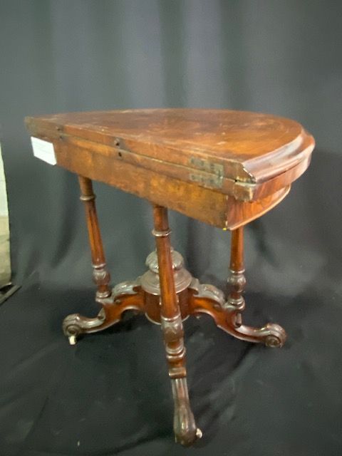 Furnishings, 35"W, 17.5"D, 28.5"H, Brown, Green, Wood
