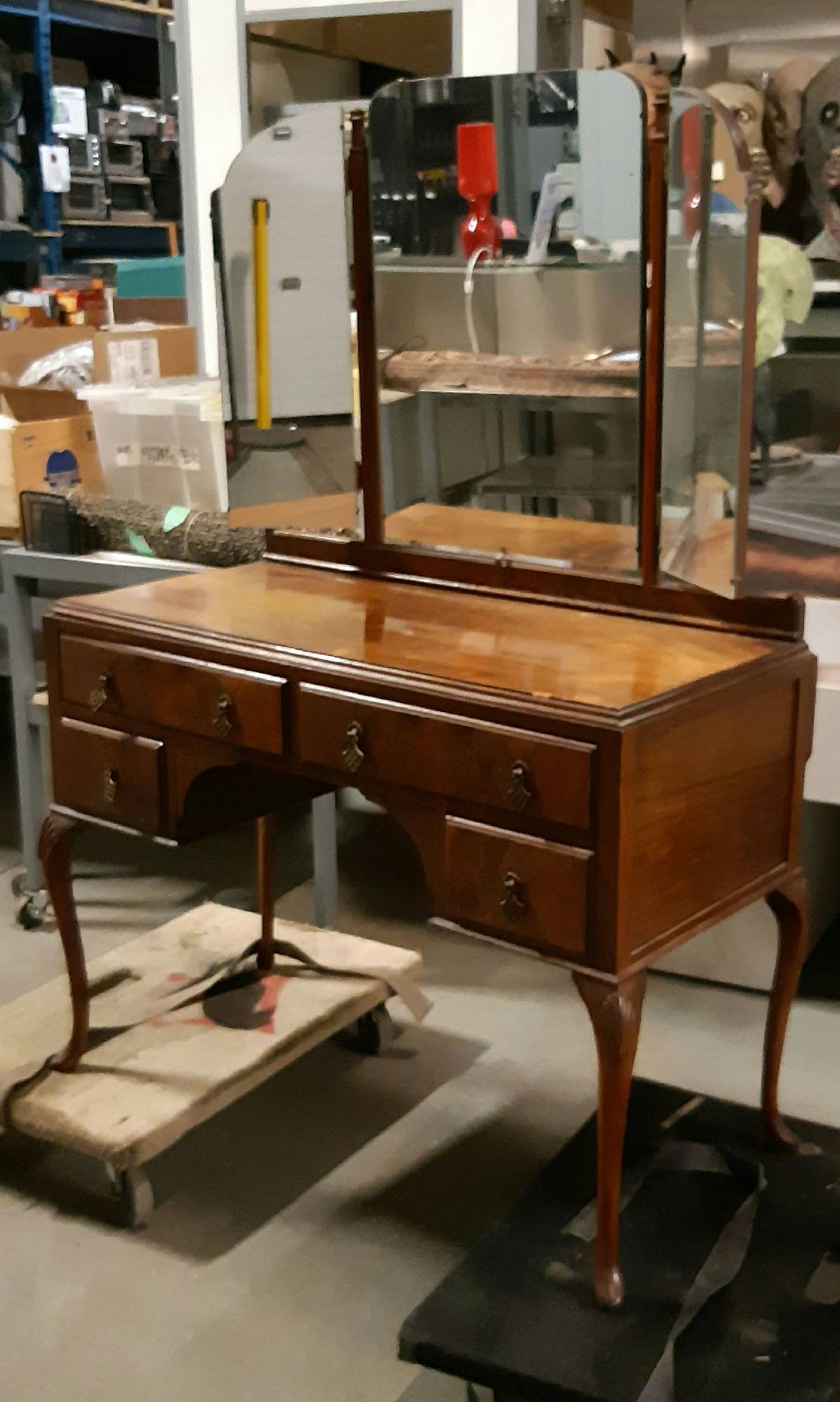 Furnishings, Vanity Table With Bifold / Folding Mirror With Three Panels, Mid Tone Wood, Wood, Glass