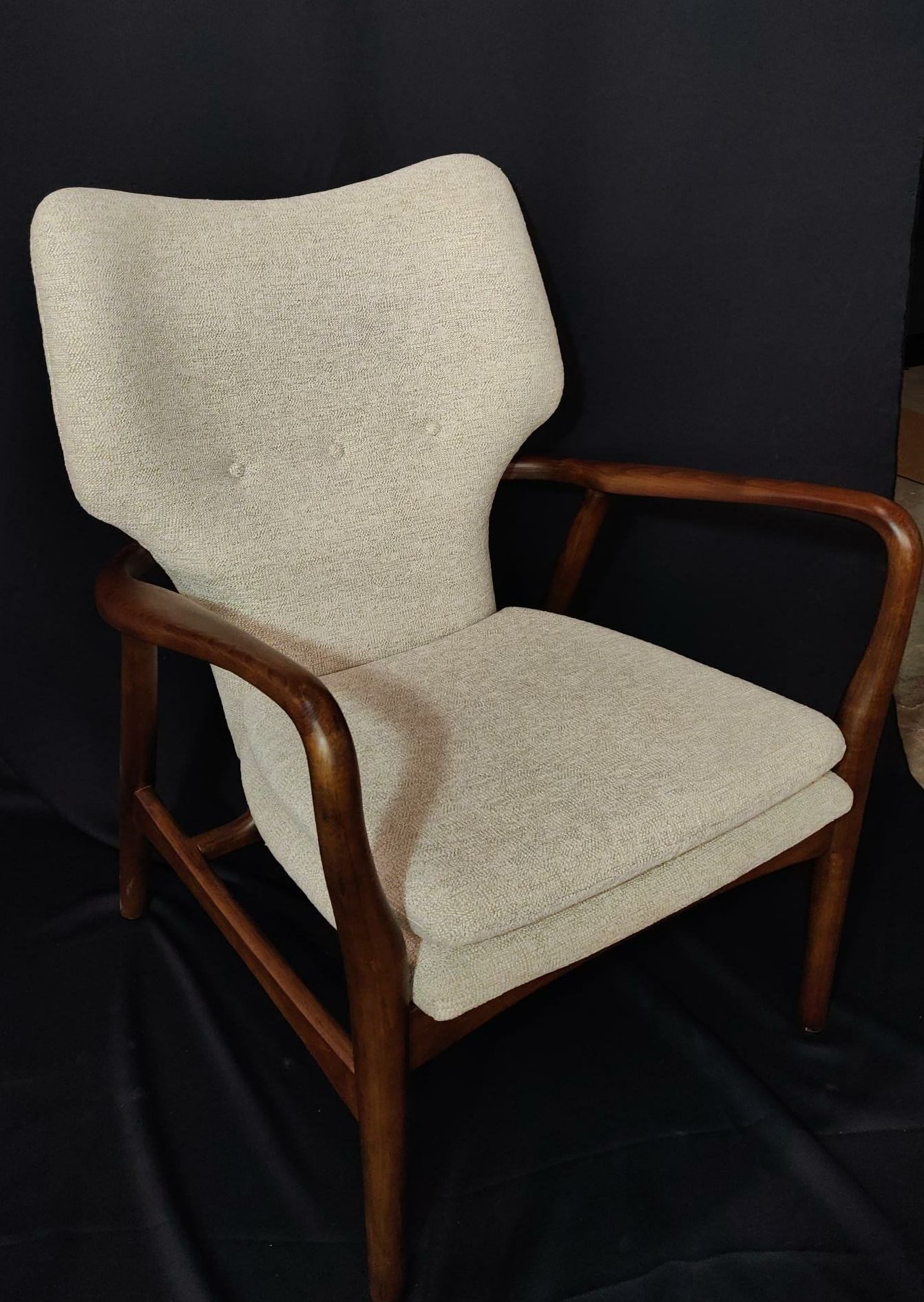 Furnishings, (LS) Mid Century Style Armchair, 26"W, 18"D, 34"H, Cream, Brown, Wood, Fabric