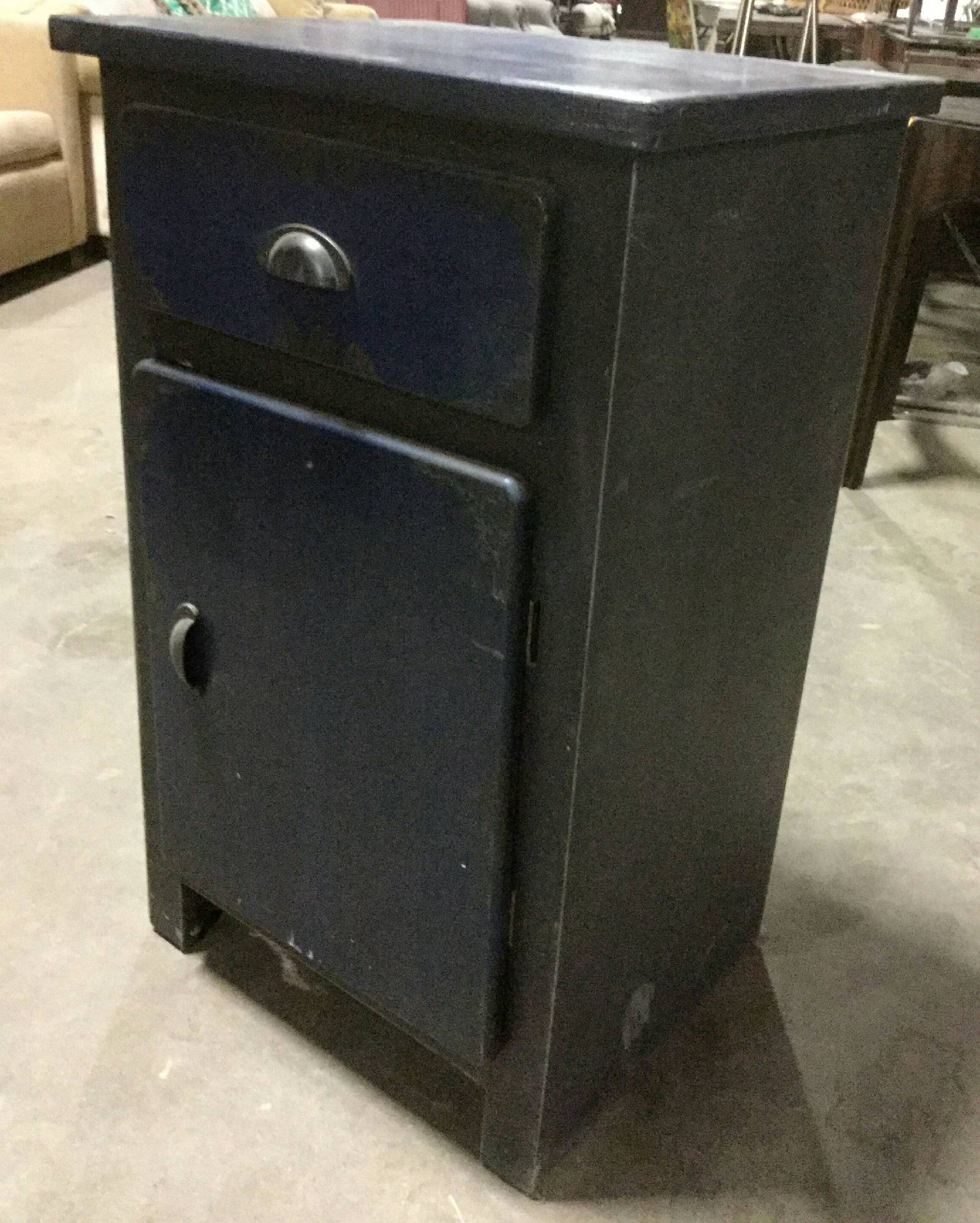Furnishings, 20" W, 16" D, 32" H, Black