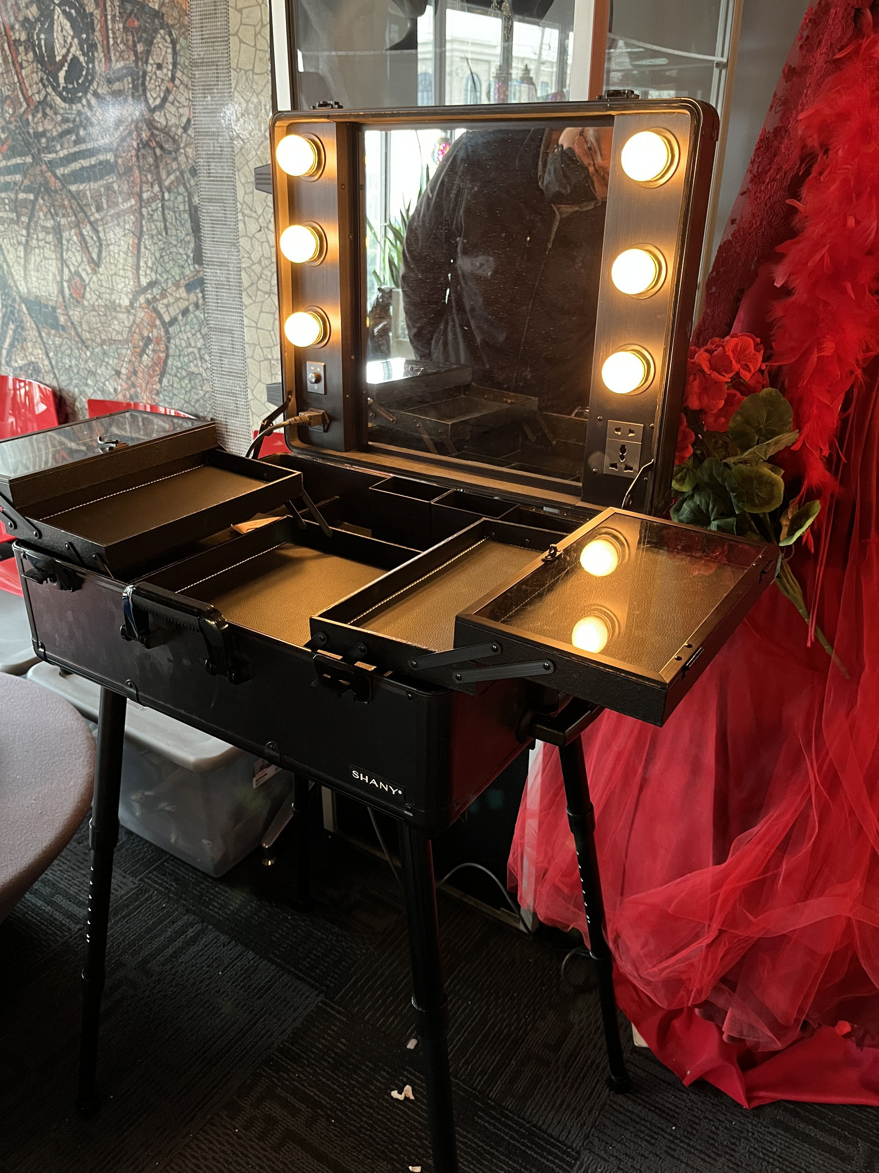 Furnishings, Makeup Vanity, Black