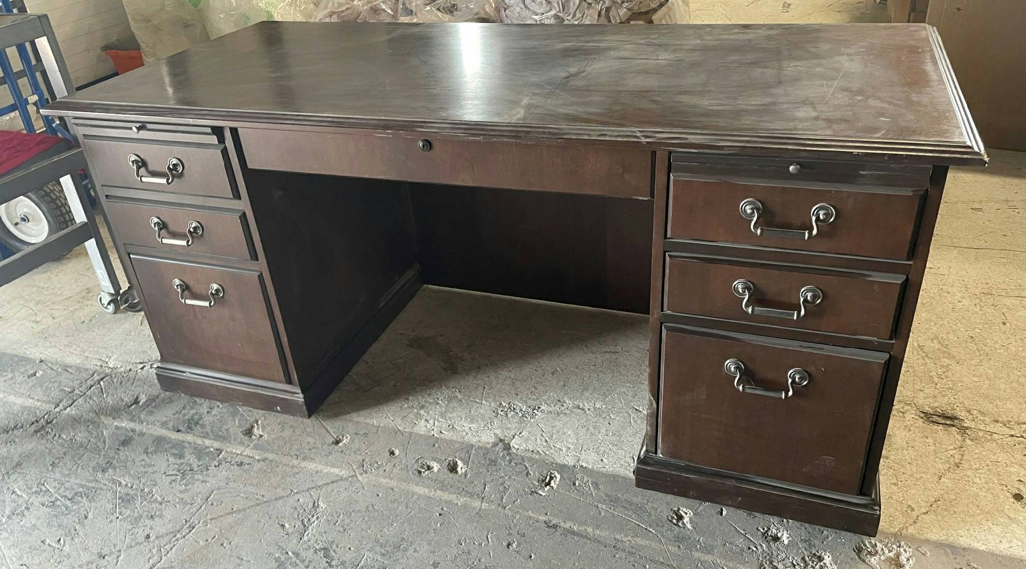 Furnishings, Mahogany