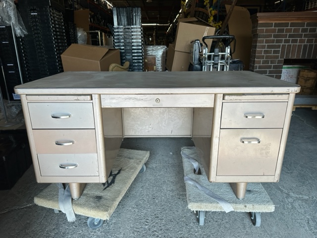 Furnishings, 5 Drawer Silver Desk, Silver