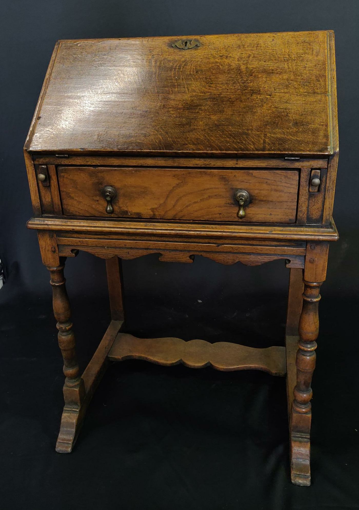 Furnishings, (LS) Antqiue Writing Desk, 24"W, 16.5"D, 37"H, Mid Tone Wood