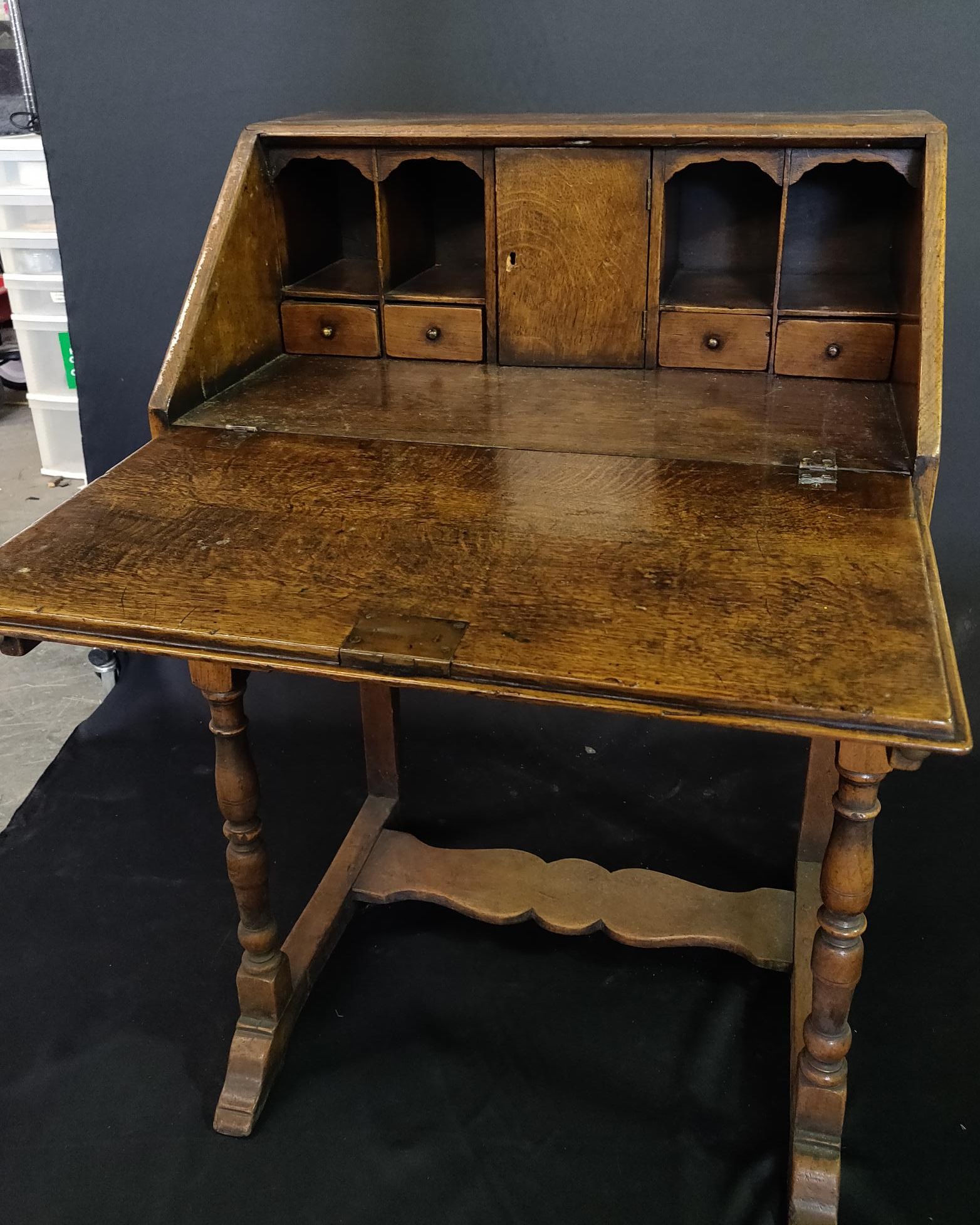 Furnishings, (LS) Antqiue Writing Desk, 24"W, 16.5"D, 37"H, Mid Tone Wood